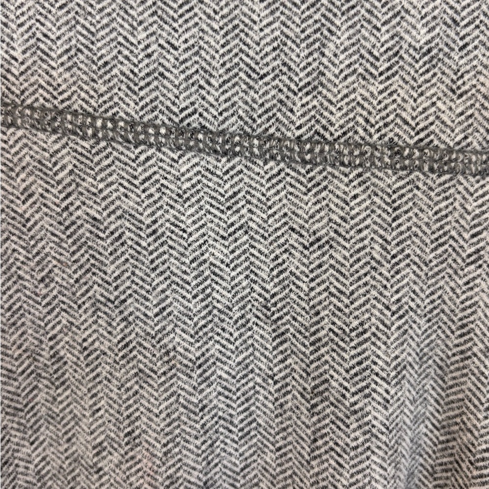 Lululemon Gray Herringbone Patterned Leggings - S… - image 2